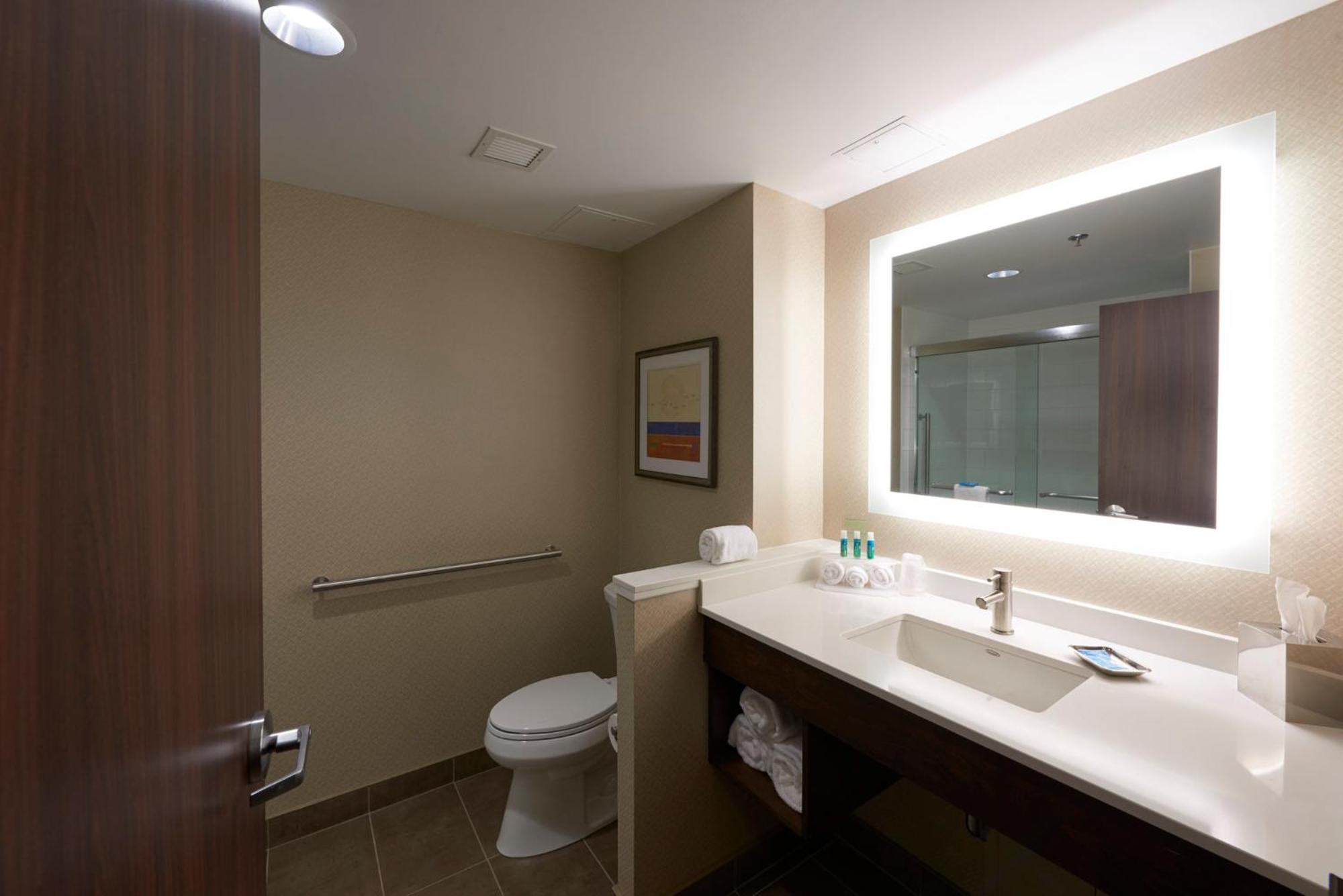 Holiday Inn Express & Suites St. John'S Airport By Ihg Eksteriør bilde