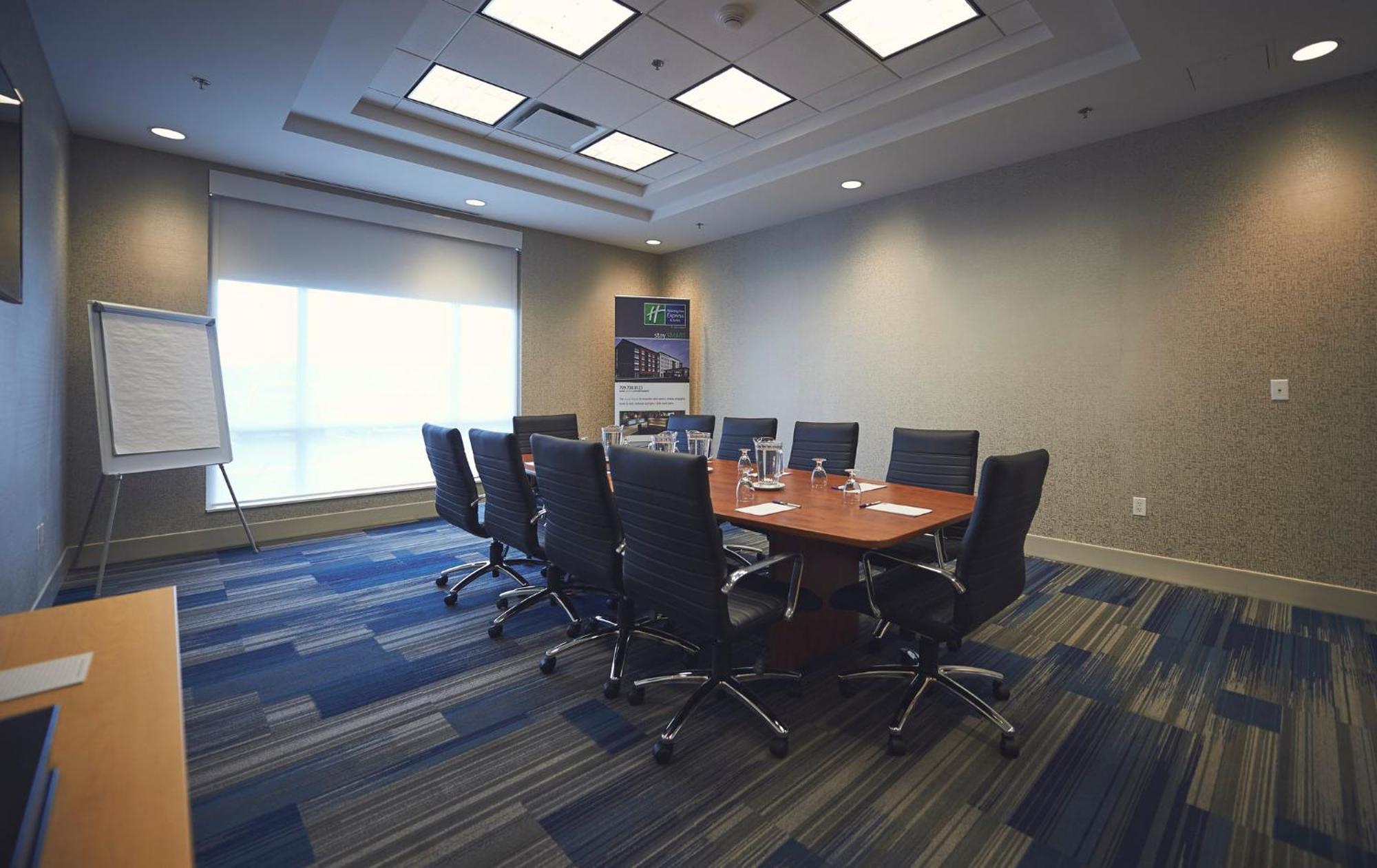 Holiday Inn Express & Suites St. John'S Airport By Ihg Eksteriør bilde