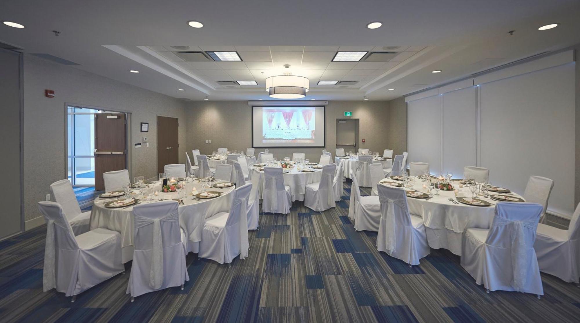 Holiday Inn Express & Suites St. John'S Airport By Ihg Eksteriør bilde