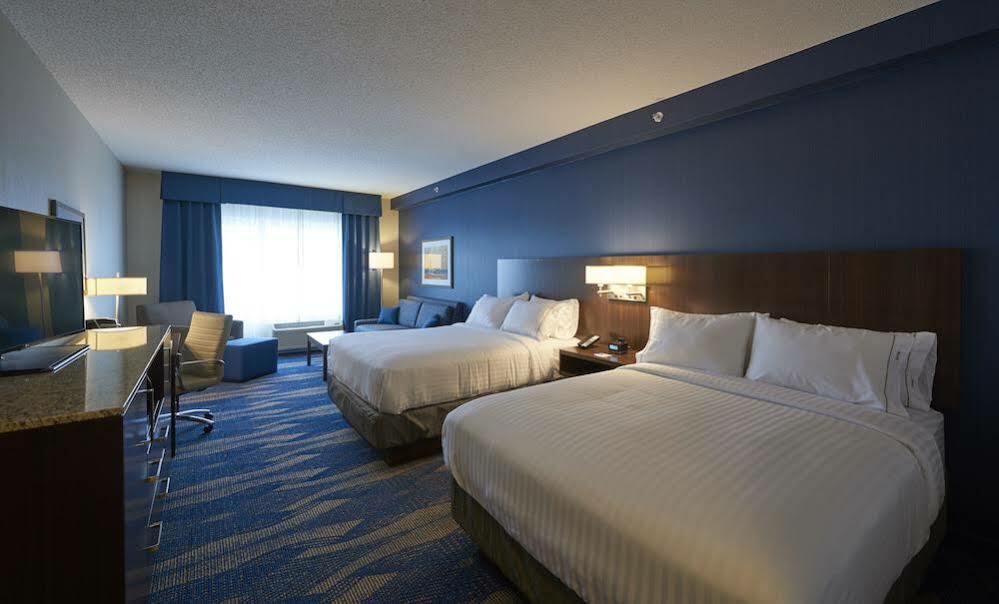 Holiday Inn Express & Suites St. John'S Airport By Ihg Eksteriør bilde